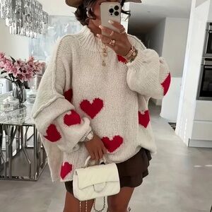 VD1–❤️💗🤍🩶 (SHIPPED) Chic Heart Pattern Sweater - Cream and Red